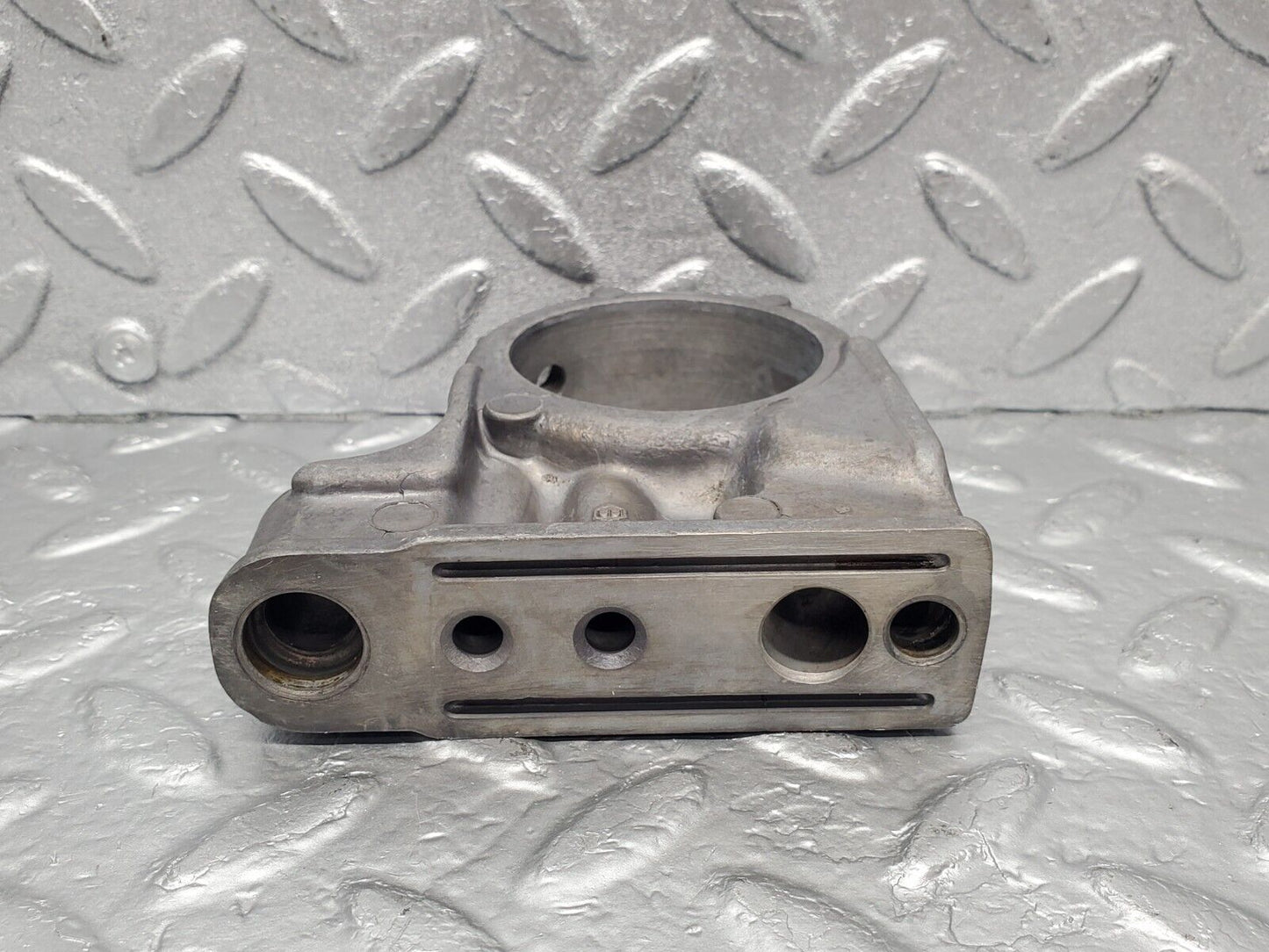 46265 Mercedes-Benz W126 420SE Camshaft Tower Bearing 1160515118