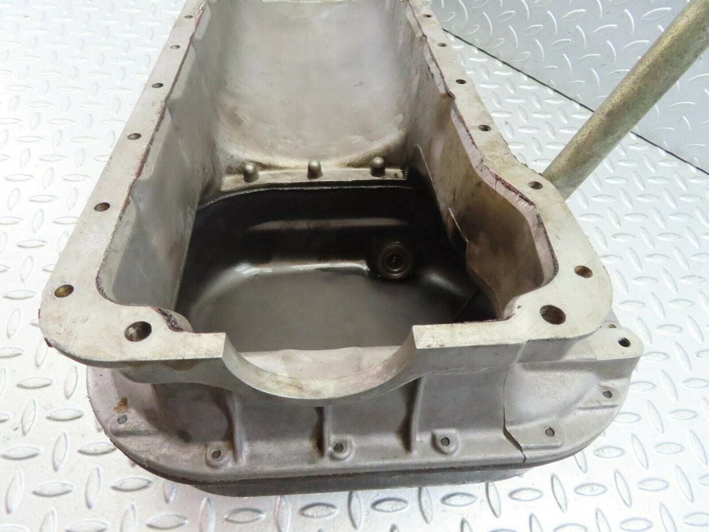 9750 Mercedes-Benz W111 Oil Pan Oil Sump 1800142302