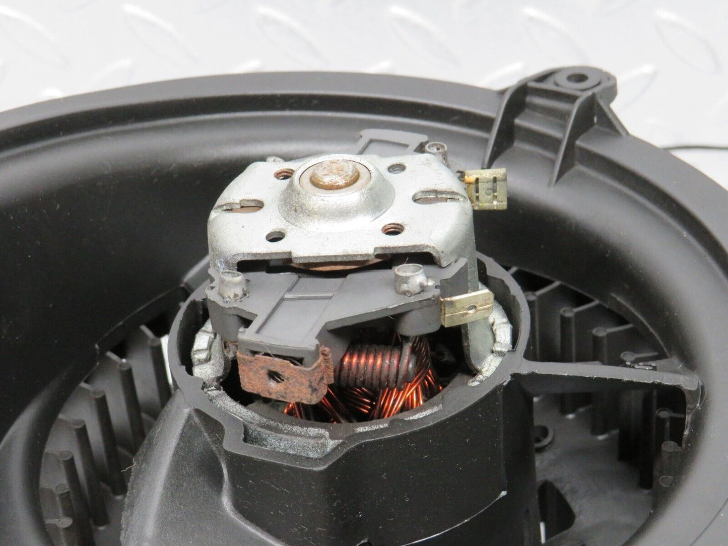 38762 Mercedes-Benz W201 190E Heater Blower Motor