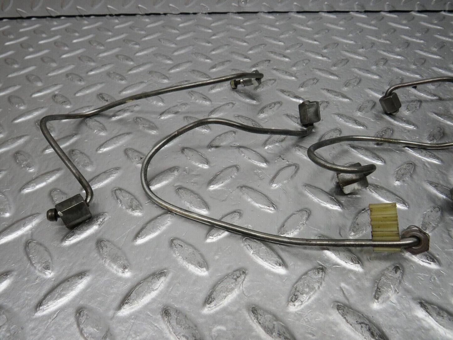 30523 Mercedes-Benz W124 230E Coupe Fuel Line Hose Set