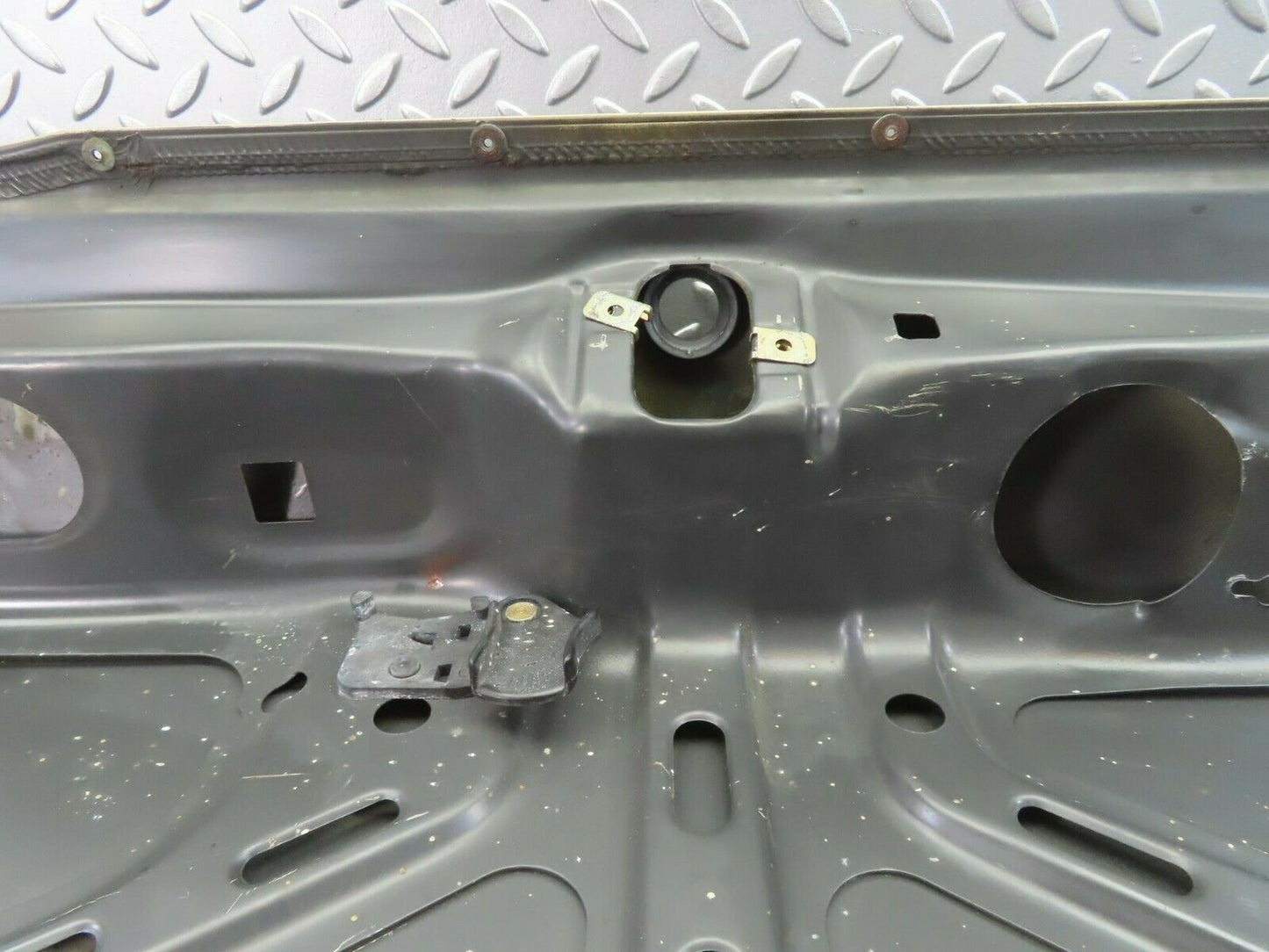 10303 Mercedes-Benz W201 Boot Lid Trunk Door