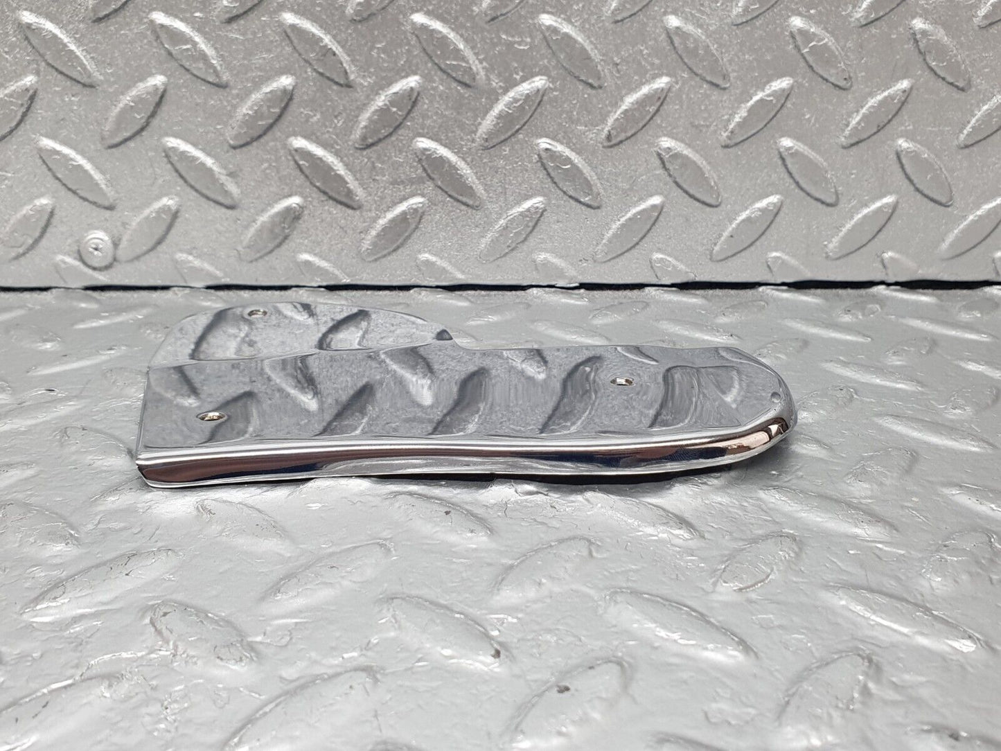 43965 Mercedes-Benz C123 230CE Coupe Left Door Chrome Cover