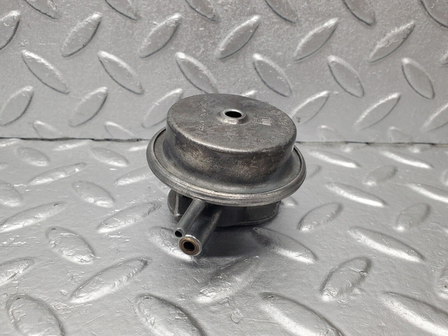 46577 Mercedes-Benz C123 280CE Coupe Fuel Valve Pierburg 72037602