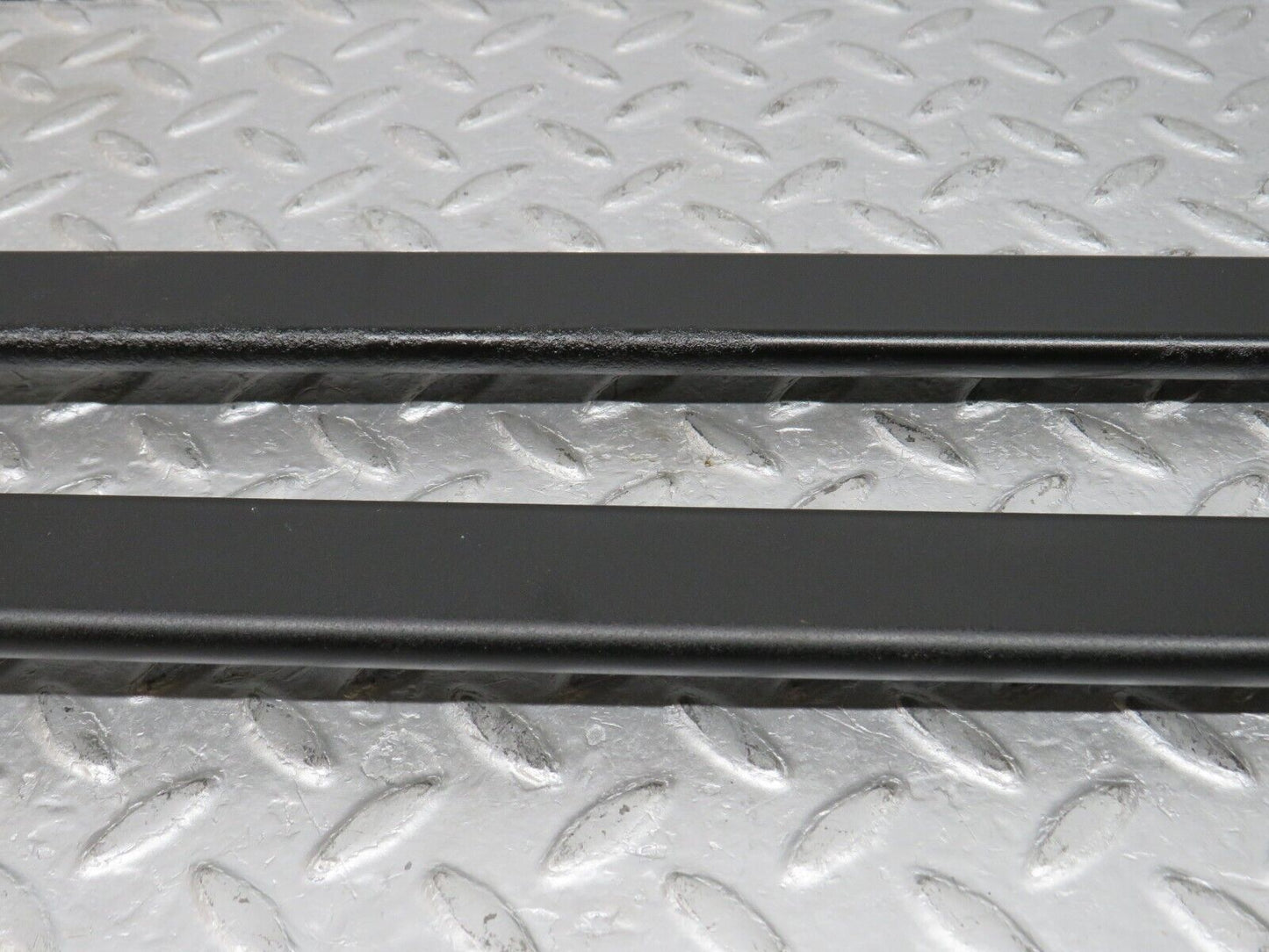38192 Mercedes-Benz A124 320E Cabriolet Front Suspension Anti Roll Bar Support 2x