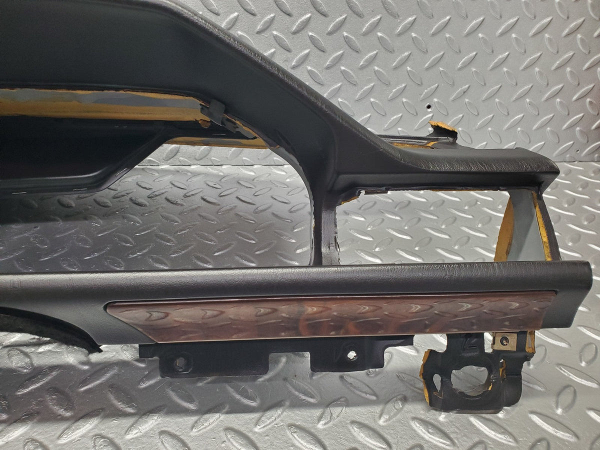 W124 dashboard black used OEM