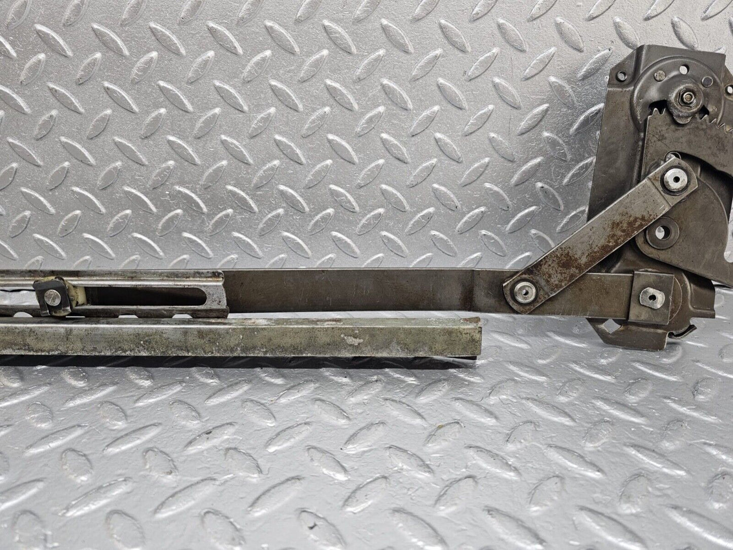 42670 Mercedes-Benz W108 280SE Front Right Manual Window Regulator