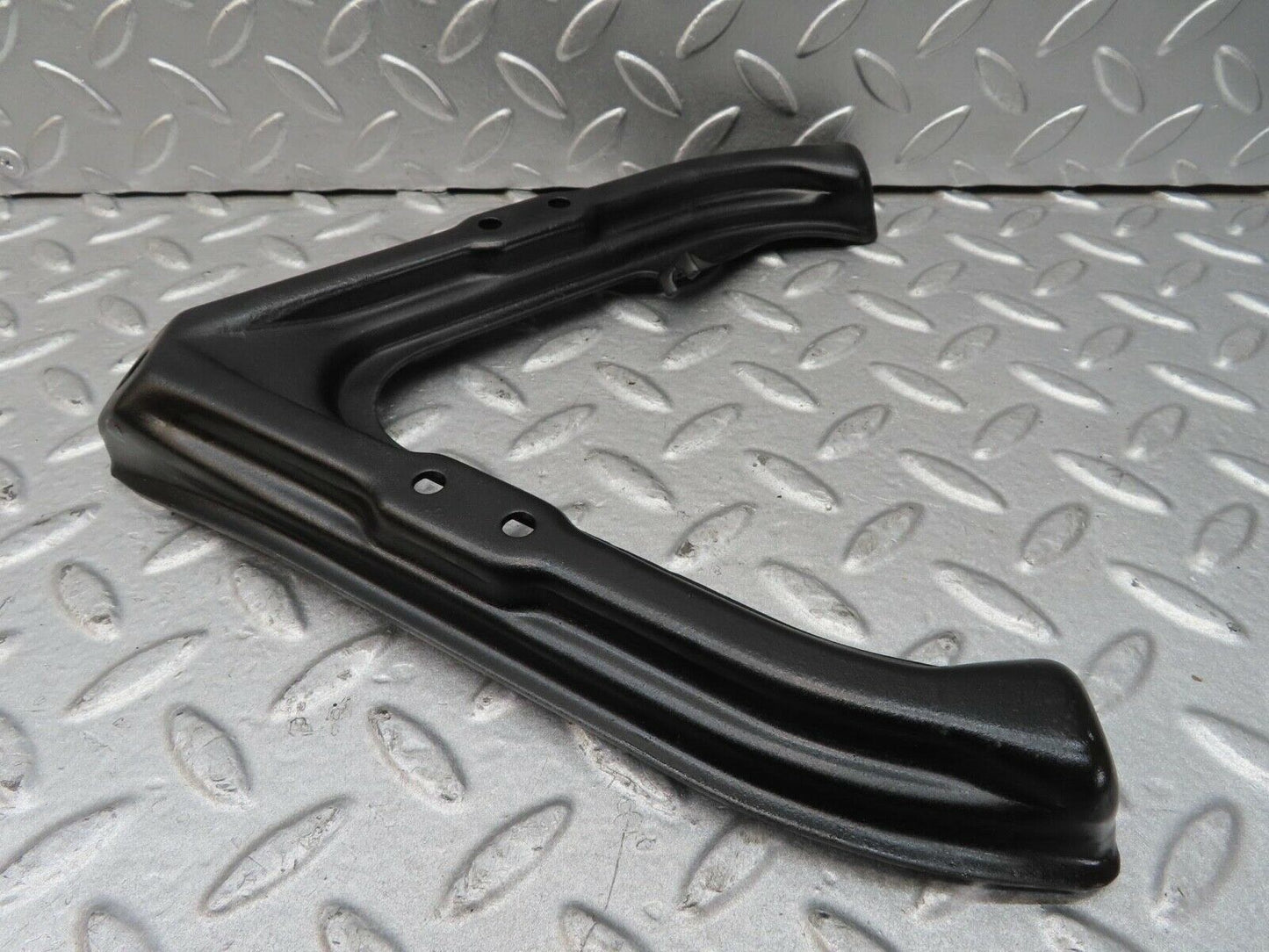 14661 Mercedes-Benz W201 190E Air Intake Manifold Bracket