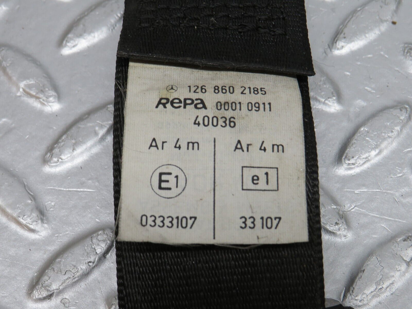34397 Mercedes-Benz C126 380SEC Rear Seat Belt Set With Buckles 1268602185
