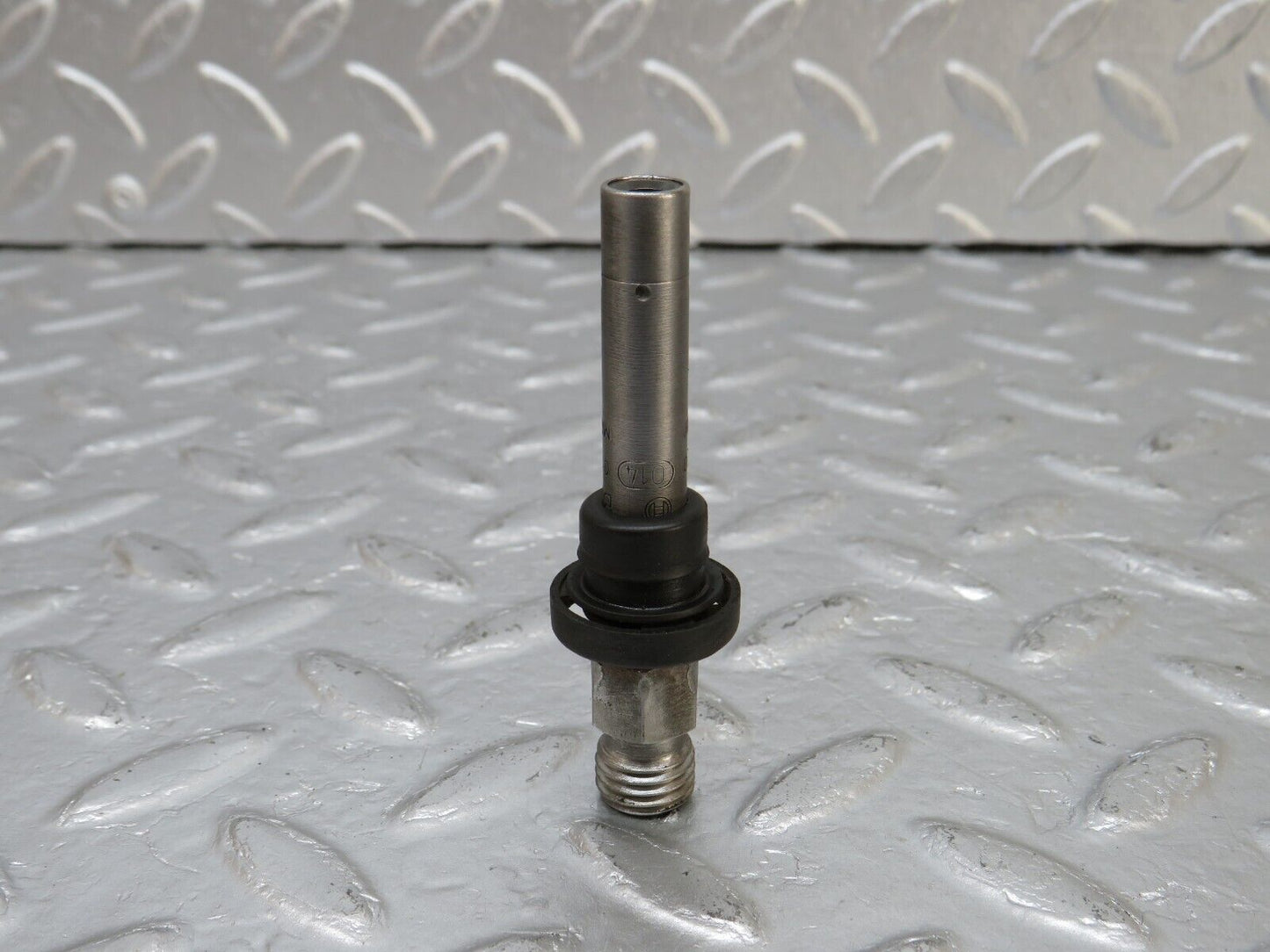 34127 Mercedes-Benz W124 260E Fuel Injector Bosch 0437502010