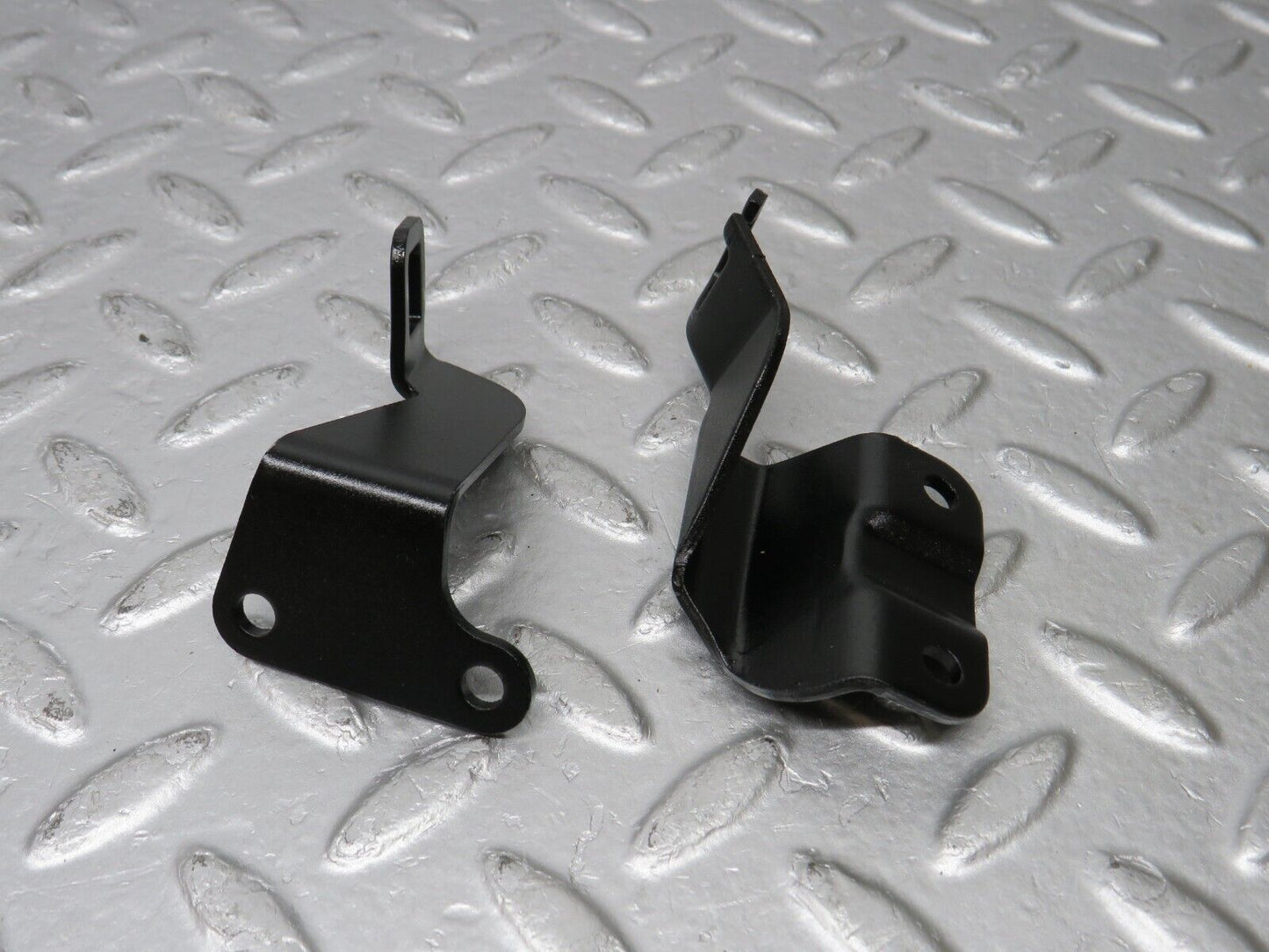38973 Mercedes-Benz W201 190E 2.6L Accelerator Cable Holder Bracket