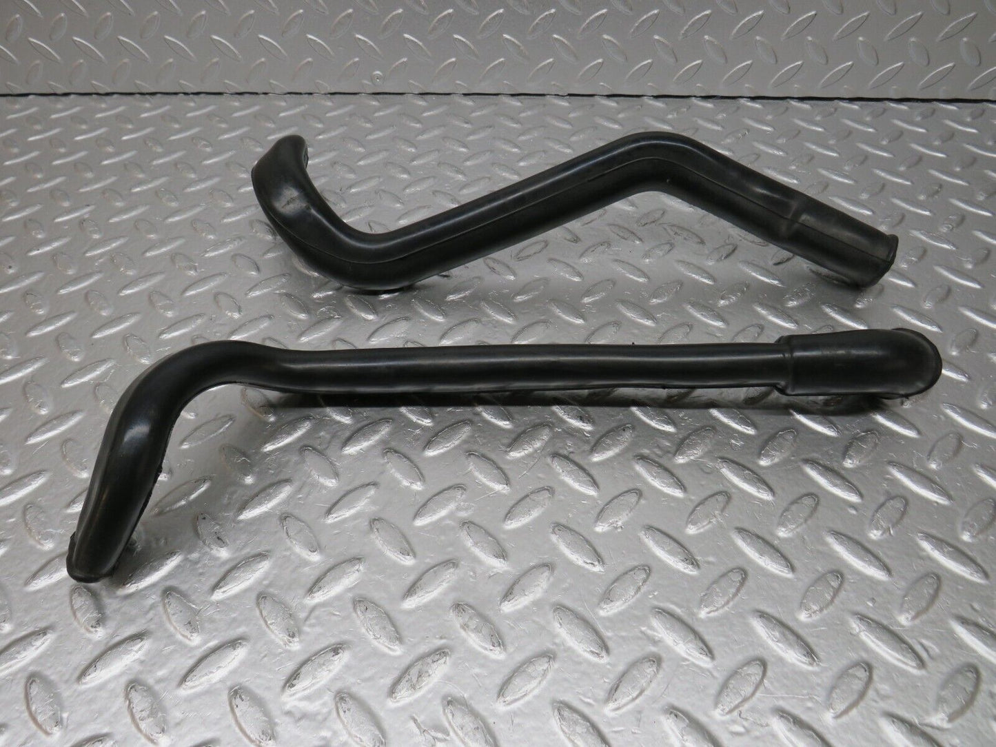 34086 Mercedes-Benz W124 260E Water Drain Hose Pair 1246280194 1246280394