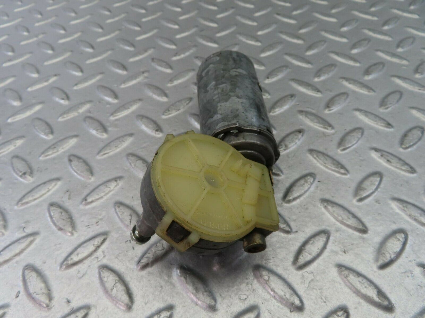 9246 Mercedes-Benz C124 300CE Coupe Seat Belt Motor Left 0390206695