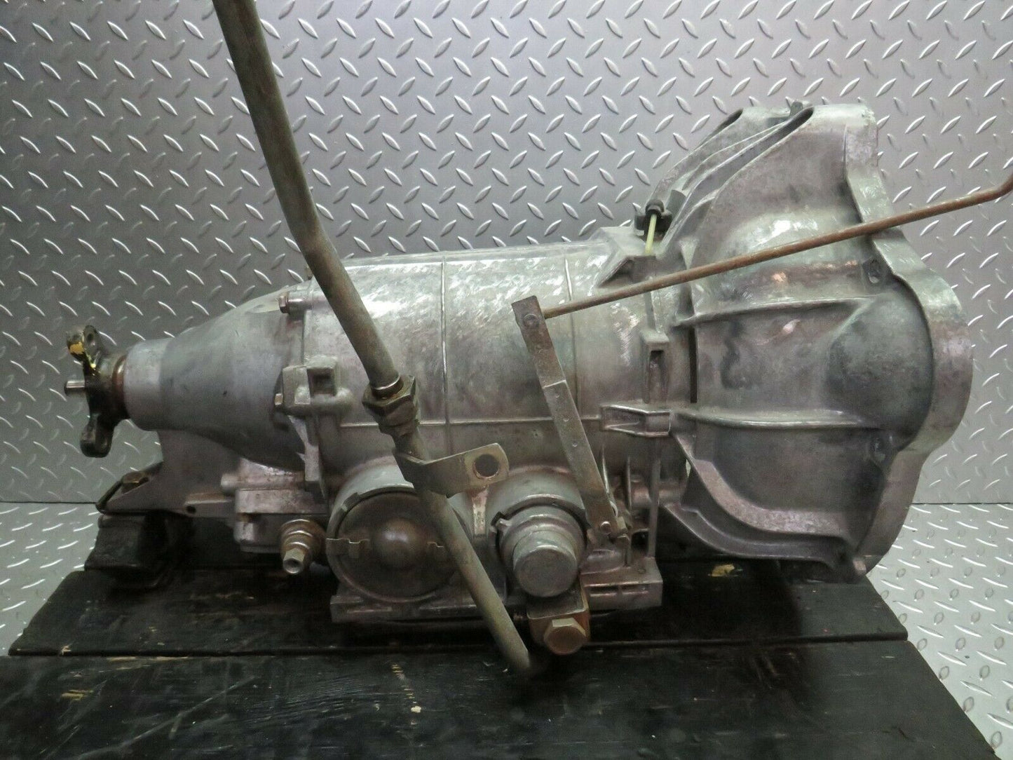 23682 Mercedes-Benz W114 280E Automatic Gearbox 1152700701 1152713101
