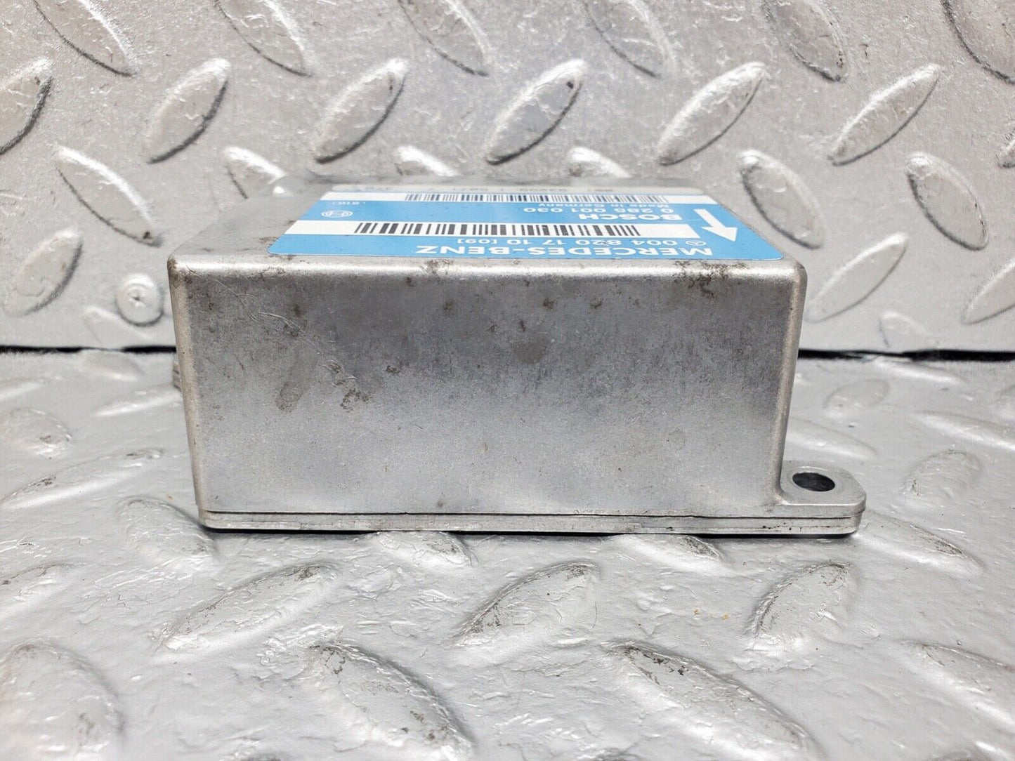 44612 Mercedes-Benz W124 220E Air Bag Control Unit Bosch 0048201710
