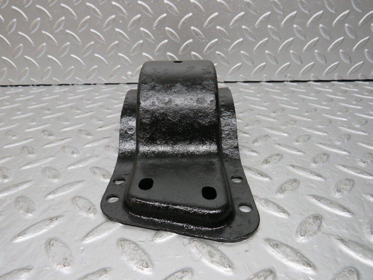 30175 Porsche 924 Cardan Shaft Prop Shaft Bracket