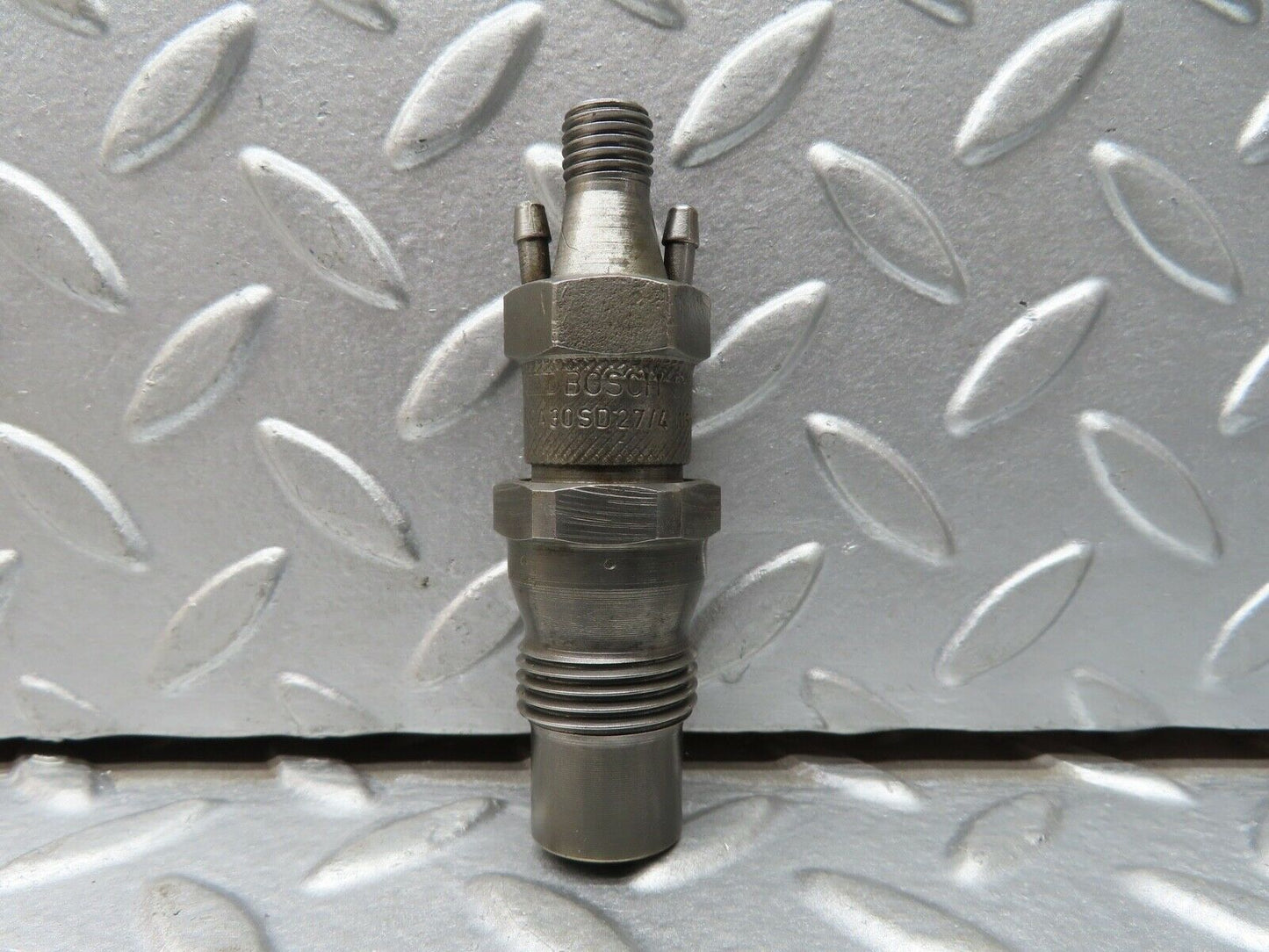 19253 Mercedes-Benz W123 300D Fuel Injector Bosch KCA30SD27/4