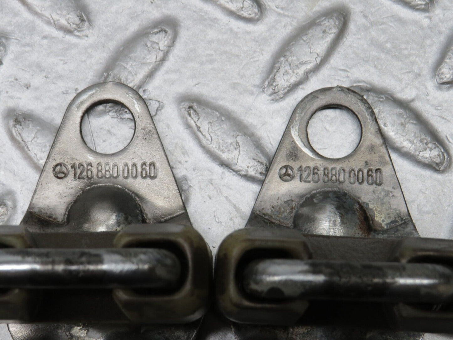 37091 Mercedes-Benz C126 420SEC Coupe Bonnet Lock Catch Pair 1268800060