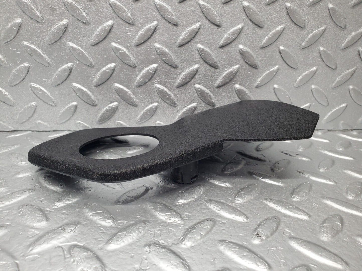 46618 Mercedes-Benz C123 280CE Coupe Front Right Seat Cover Trim Black 1239185030