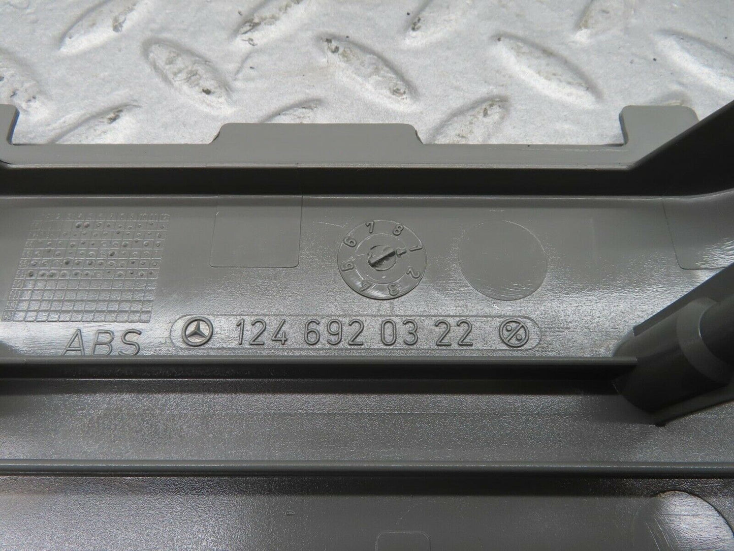 16177 Mercedes-Benz W124 260E B Pillar Bottom Cover Left Side Grey 1246920322