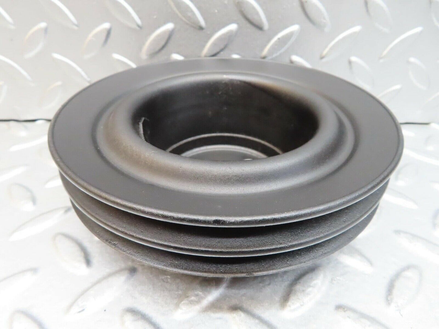 14429 Mercedes-Benz W116 350SE Water Pump Pulley