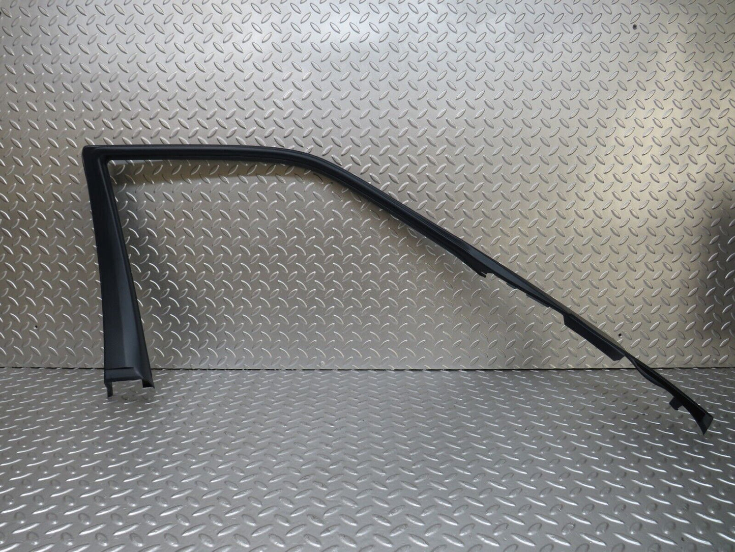 24975 Mercedes-Benz W140 S320 Front Left Door Window Trim 1407206362