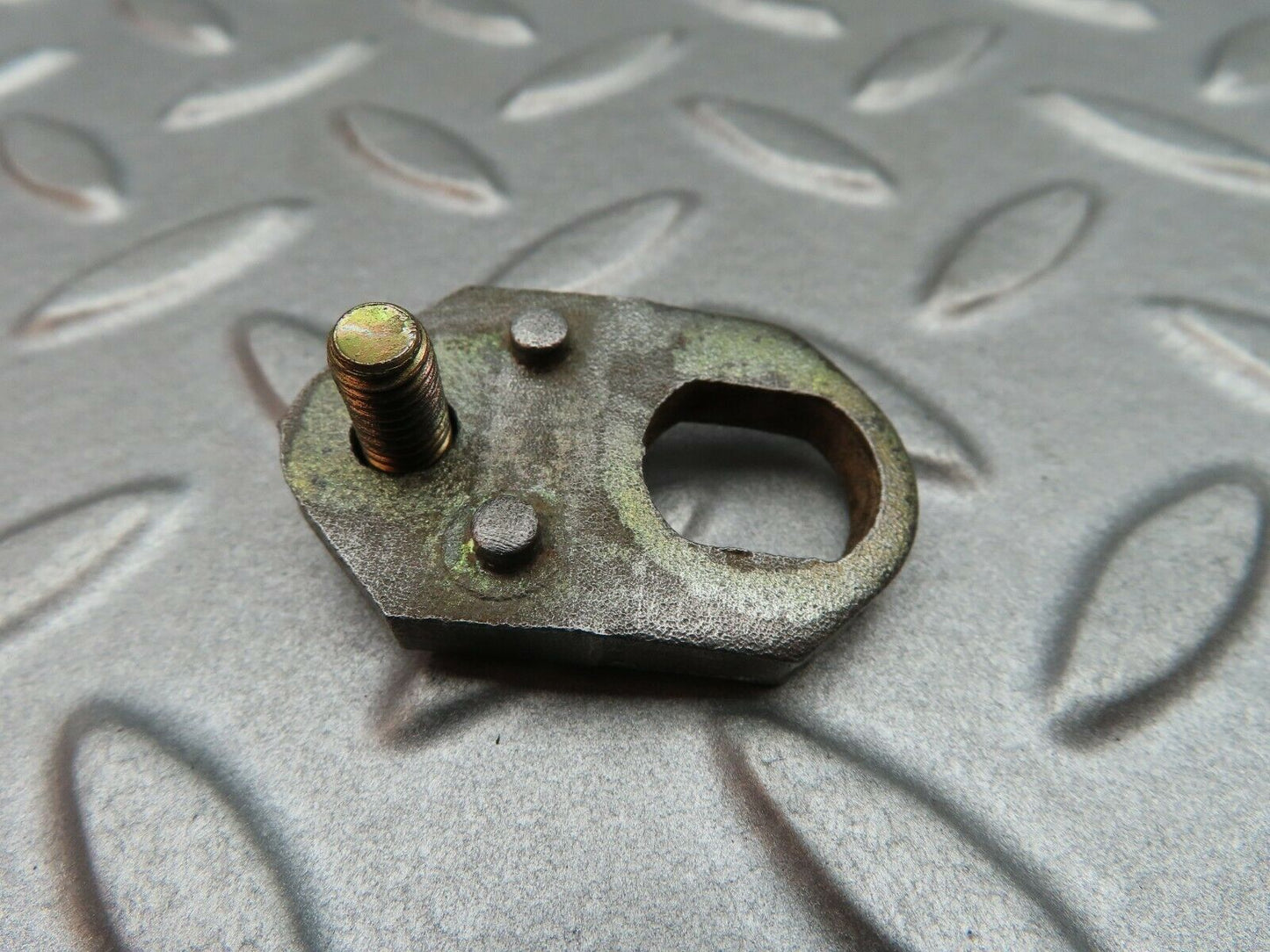 5124 Mercedes-Benz R107 350SL Fuel Injector Bracket