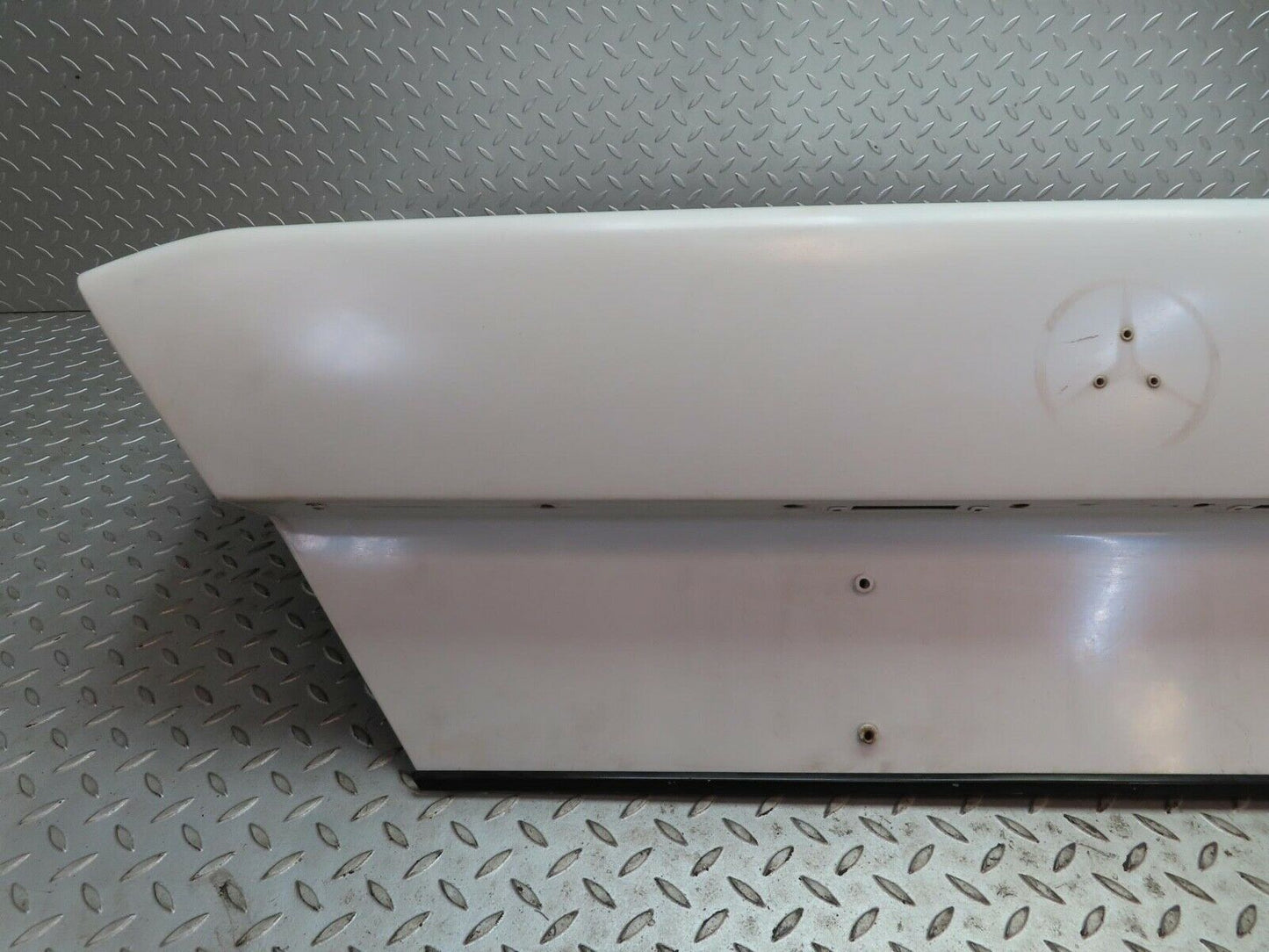 16515 Mercedes-Benz W124 260E Boot Lid Trunk Door