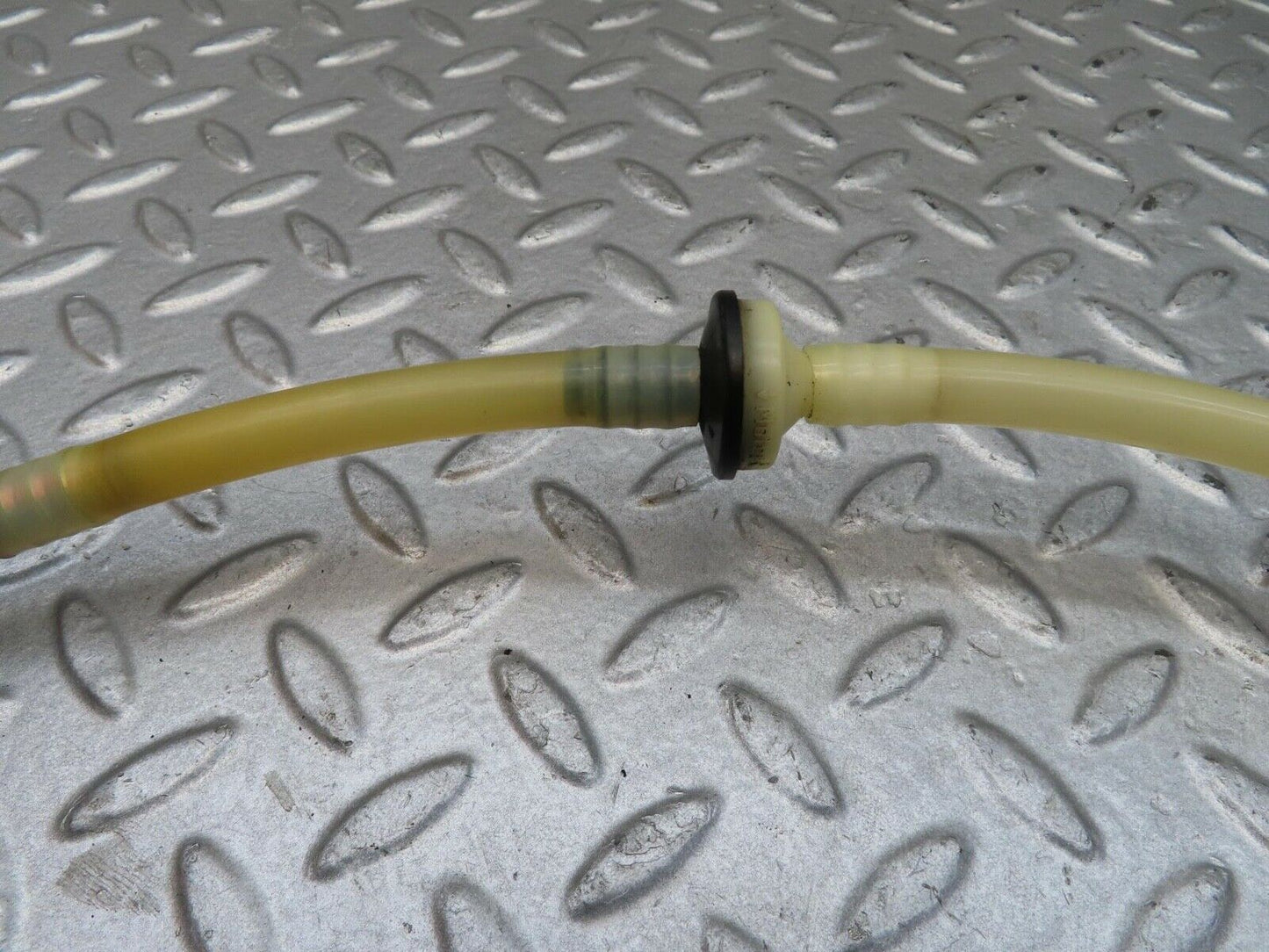 14382 Mercedes-Benz W116 350SE Brake Servo Vacuum Pipe