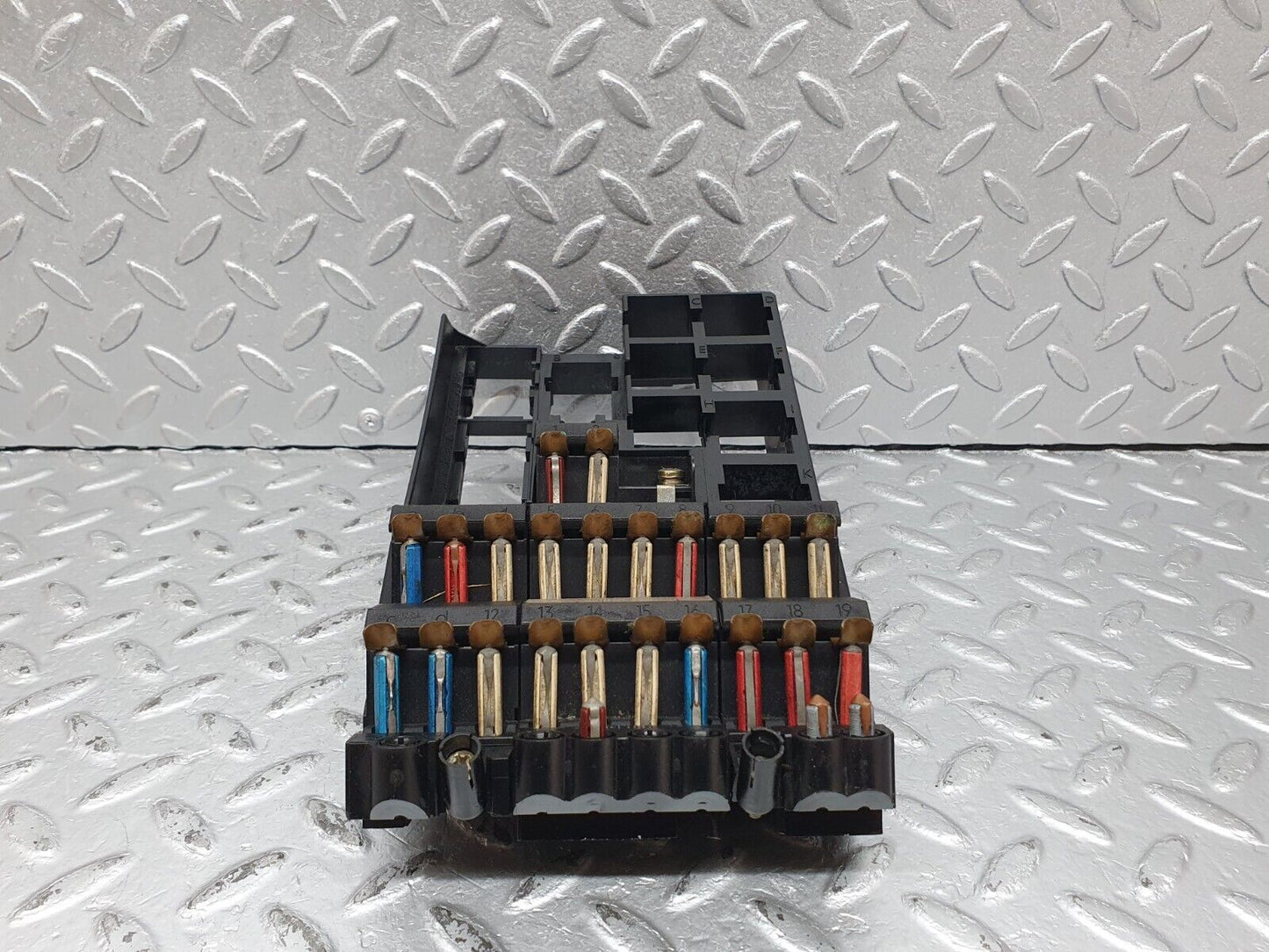 41210 Mercedes-Benz W126 300SE Fuse Box 1265407206 1265400850 1265454140