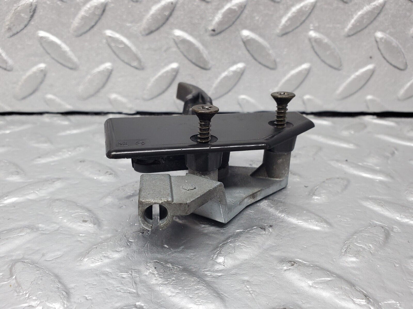 45590 Mercedes-Benz W126 420SE Hood Opener Bonnet Opener