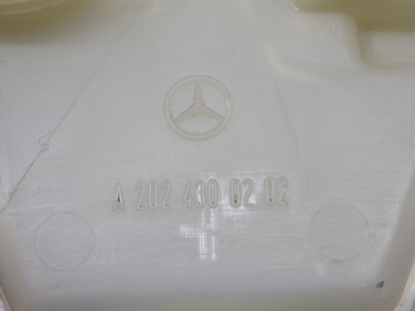 34776 Mercedes-Benz W210 320E Brake Fluid Reservoir Tank 2024300202