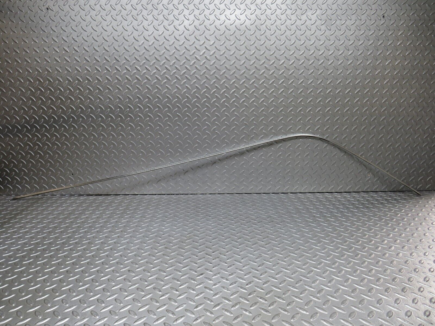 37374 Mercedes-Benz W109 300SEL Roof Chrome Moulding Right Side