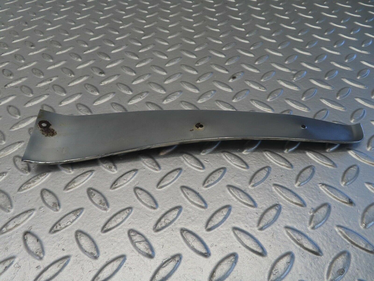 11657 Mercedes-Benz R107 450SL Left Door Chrome Cover