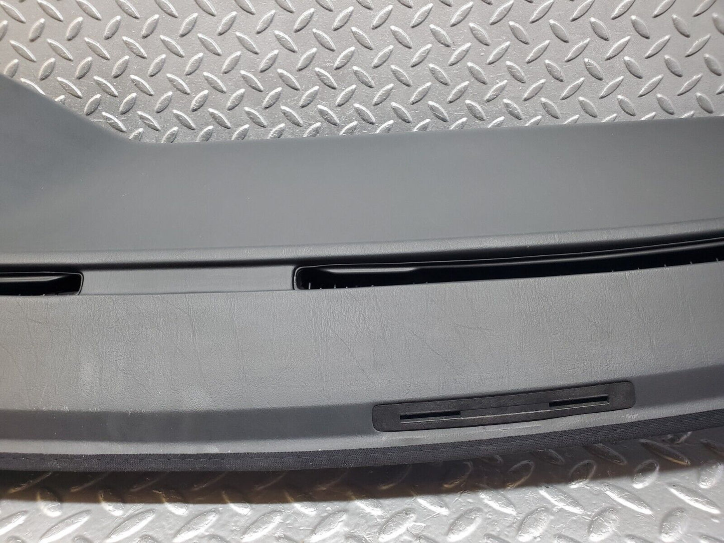 44690 Mercedes-Benz W124 220E Dashboard Black