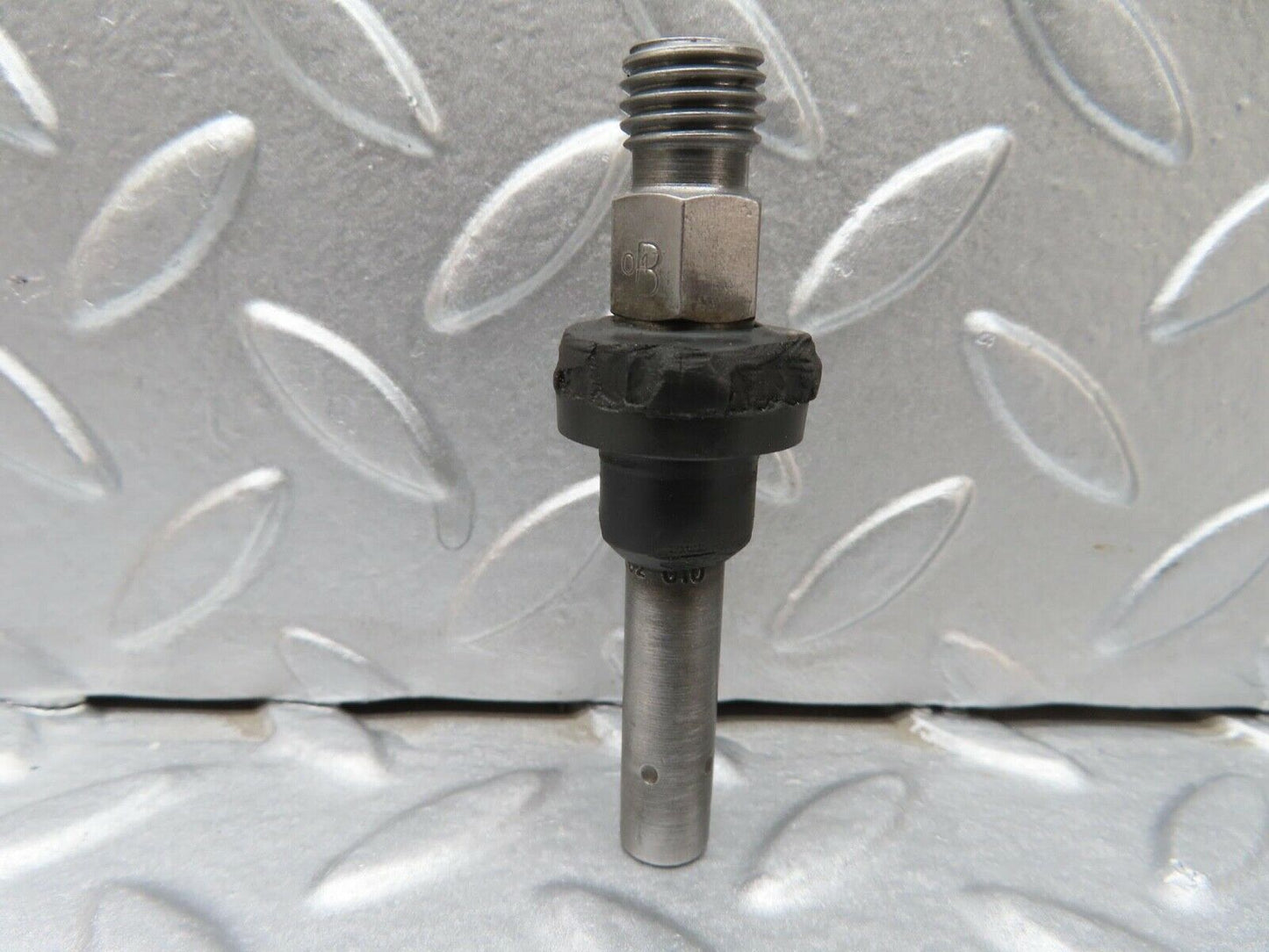 14031 Mercedes-Benz C107 280SLC Fuel Injector Bosch 0437502010