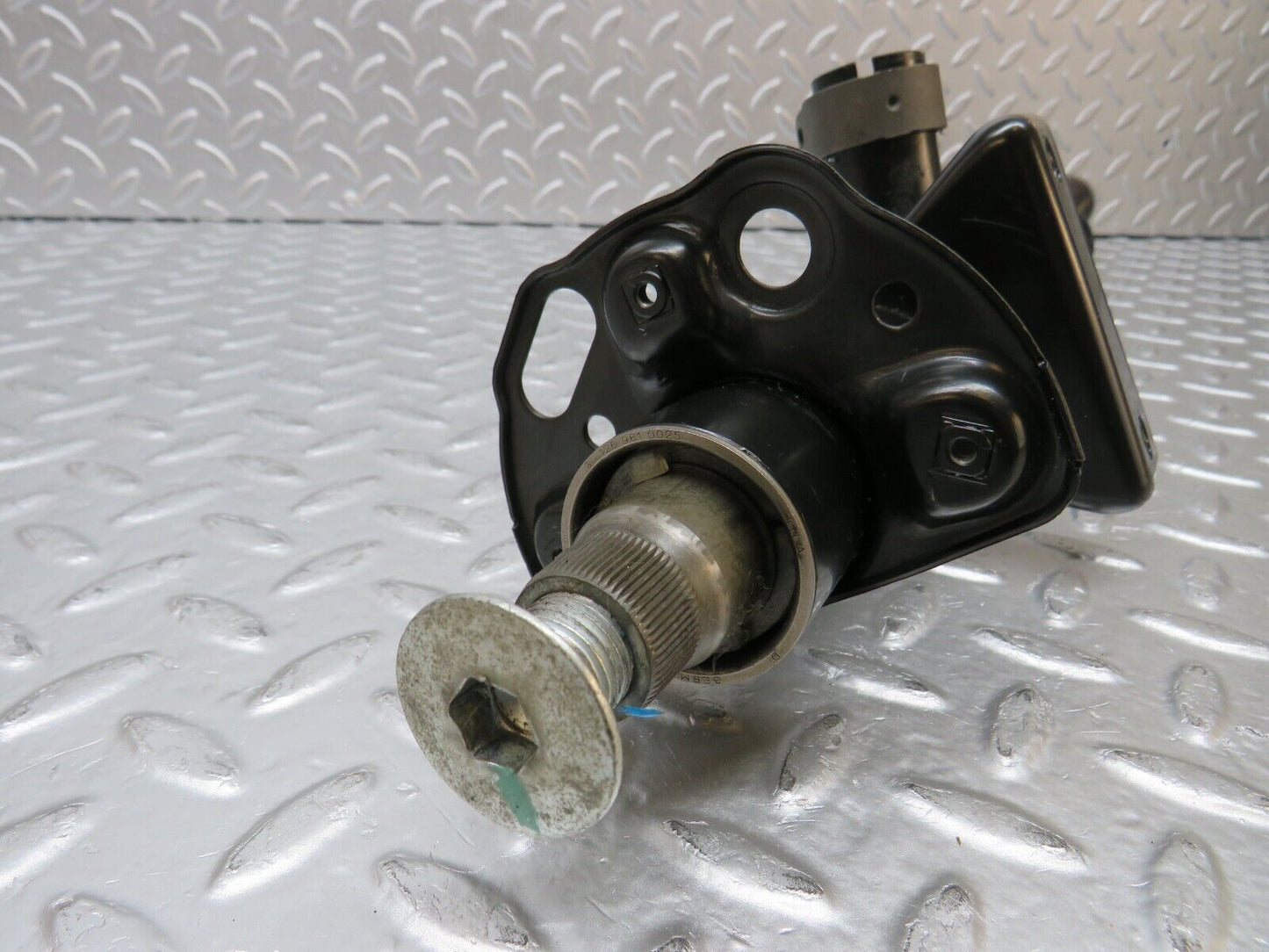 31430 Mercedes-Benz S124 220TE Wagon Steering Column