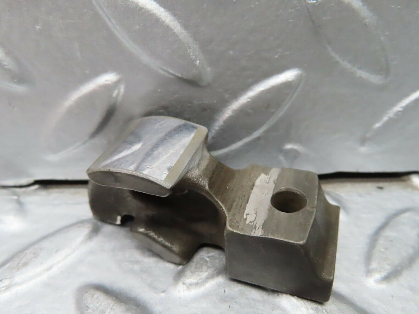 20725 Mercedes-Benz R107 450SL Valve Rocker Arm With Retaining Spring