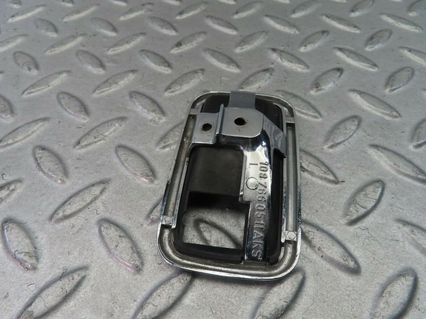 8658 Mercedes-Benz W108 Chrome Frame For Door Opener Left 1087660511