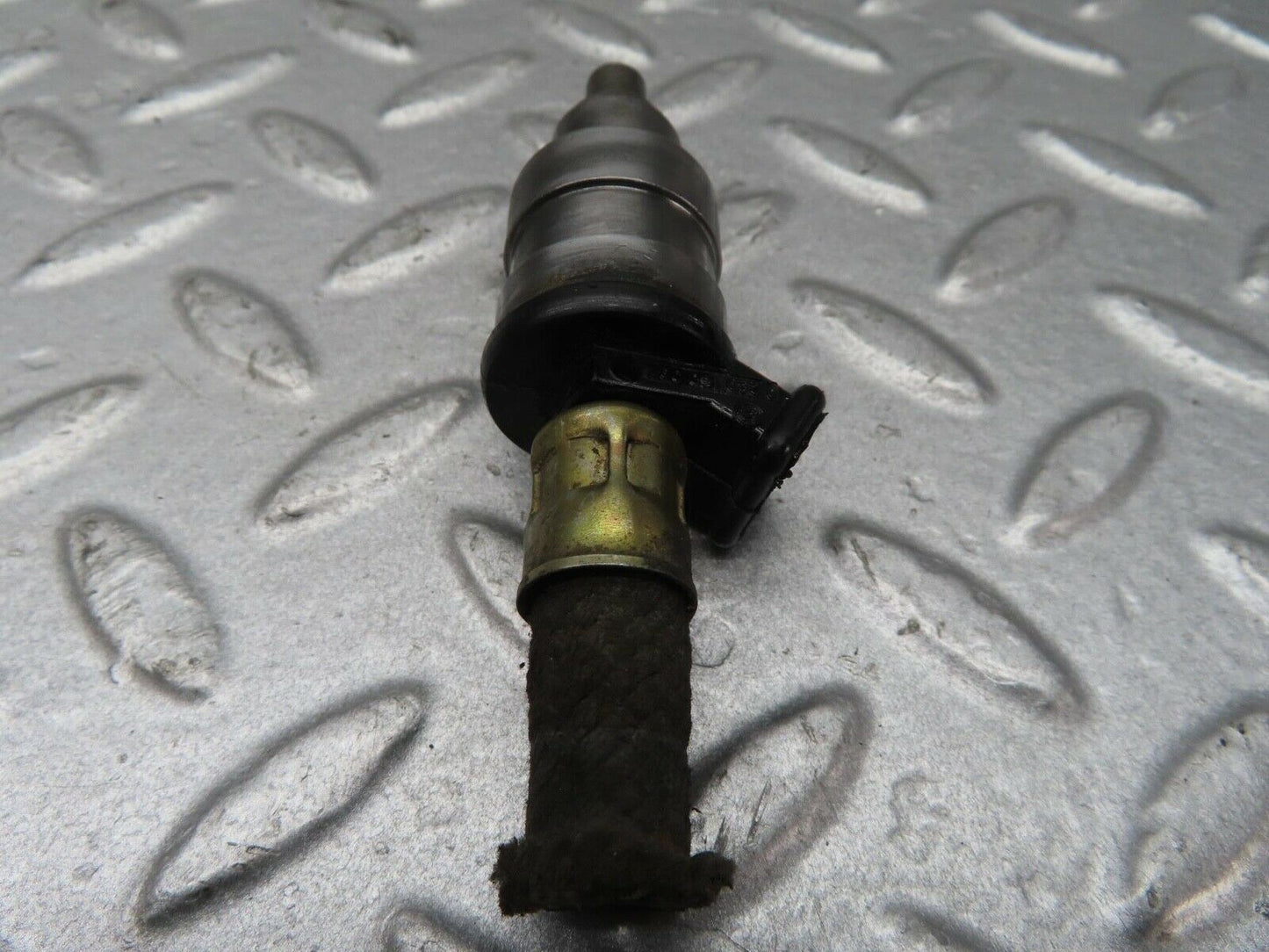 13336 Mercedes-Benz W116 350SE Fuel Injector Bosch 0280150001