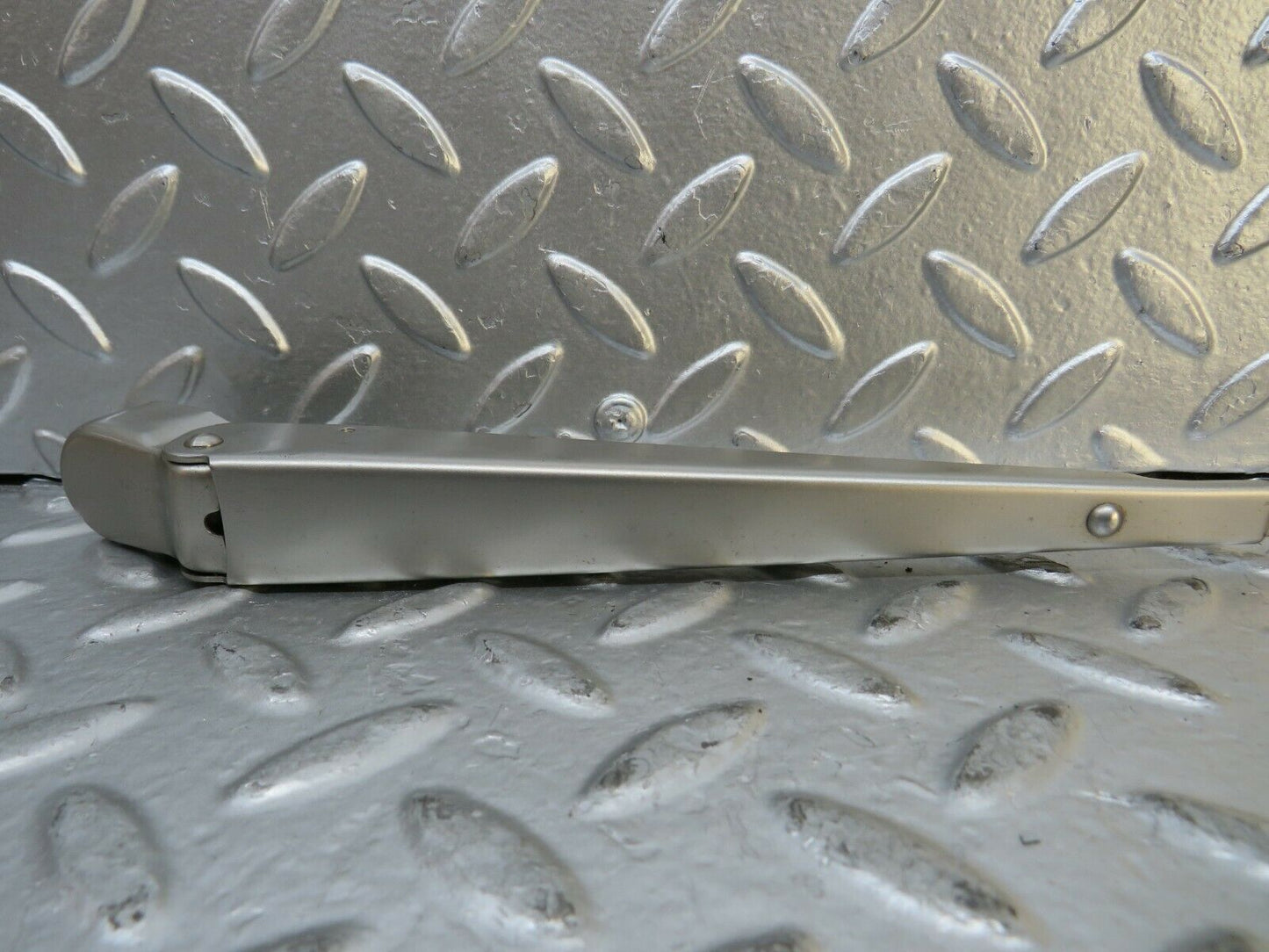 23223 Mercedes-Benz W116 350SE Wiper Arm Bosch Right Side
