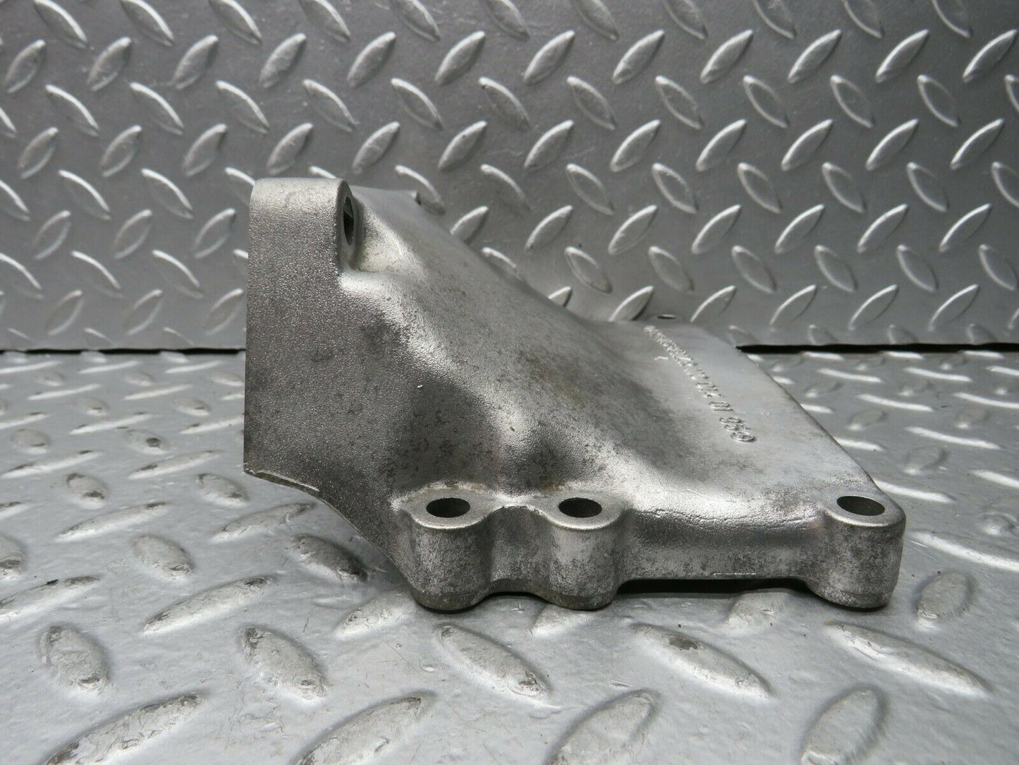 22137 Mercedes-Benz S123 280TE Wagon Gearbox Support 1100140195