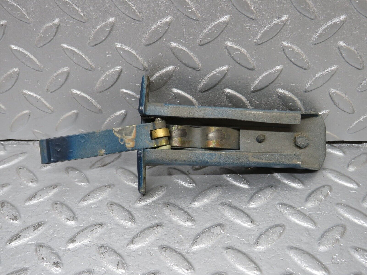 40276 Mercedes-Benz W110 230 Rear Door Safety Check Strap 1107230127