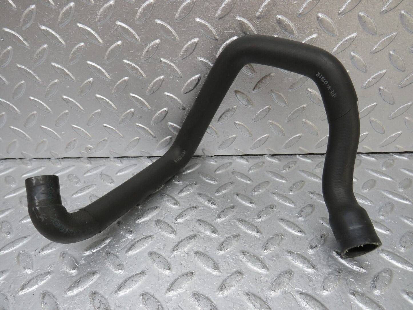 34992 Mercedes-Benz W210 320E Engine Coolant Hose Pipe 2108322794 2108324694
