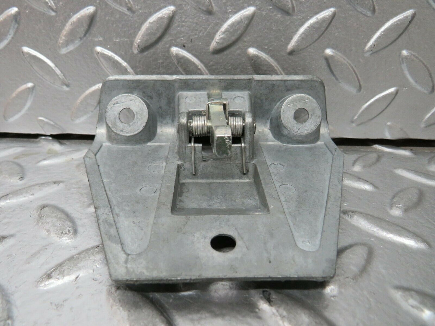 23589 Mercedes-Benz W114 280E Trunk Lock Latch