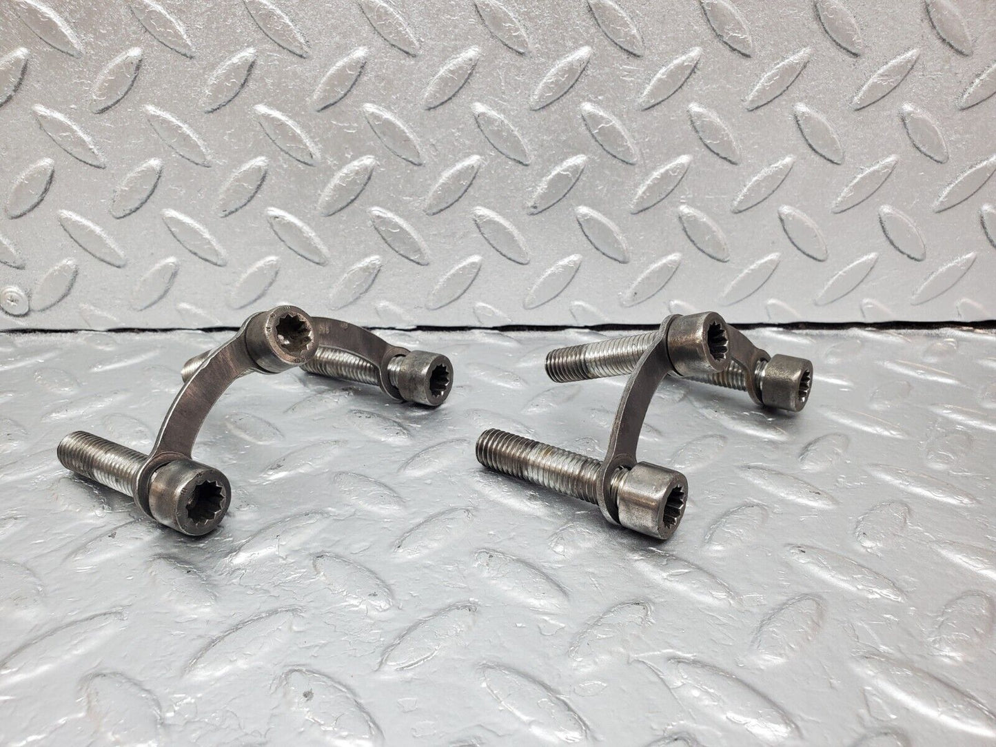 45788 Mercedes-Benz W126 420SE Drive Shaft Bolt Differential Bolt Set