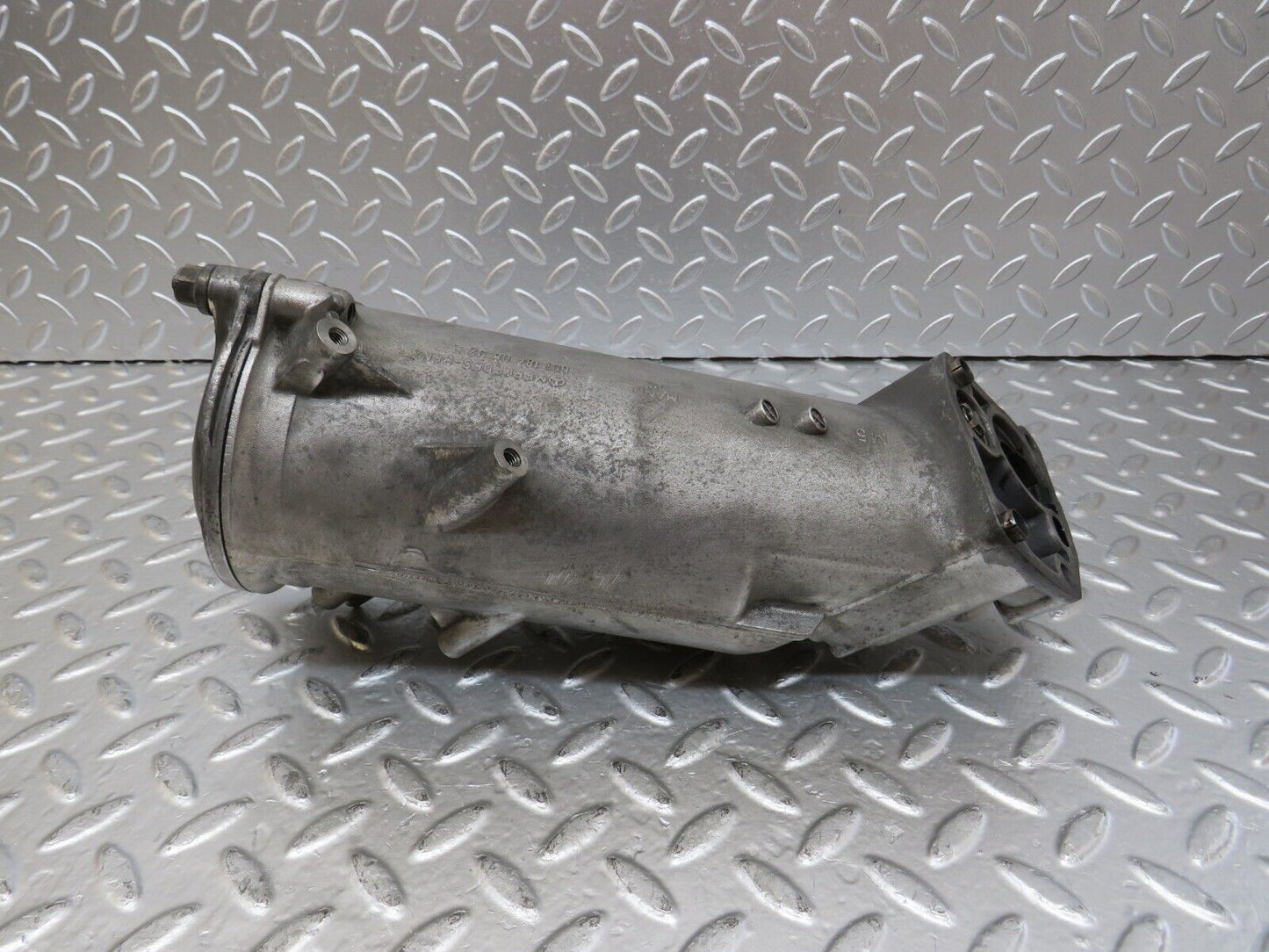 25364 Mercedes-Benz W201 190D Oil Filter Housing 6011840602