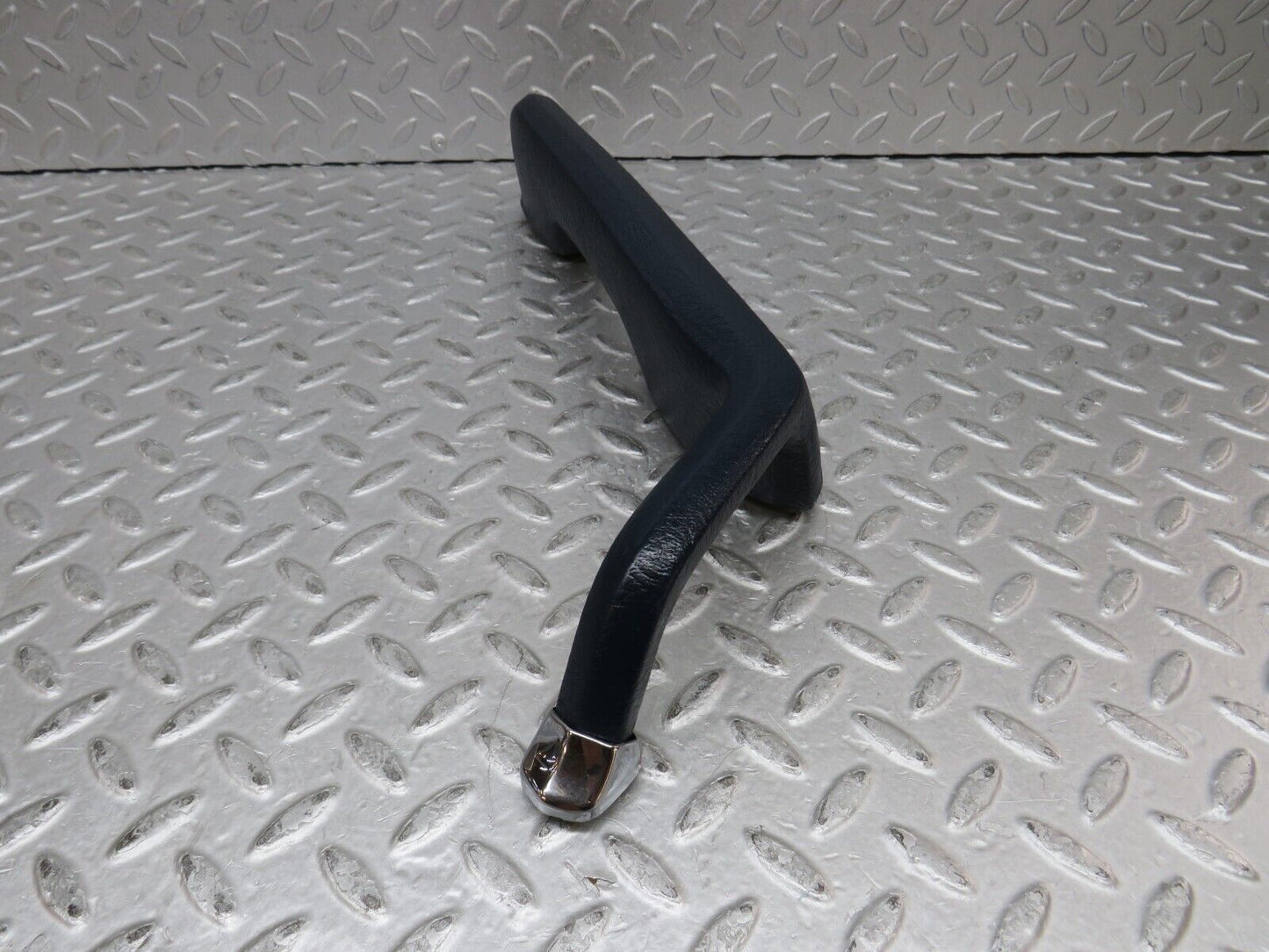 37301 Mercedes-Benz W109 300SEL Interior Door Handle Front Right Blue