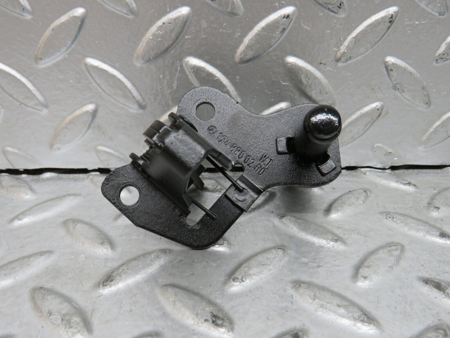 29120 Mercedes-Benz C124 320CE Coupe Bonnet Lock Catch 1248800260