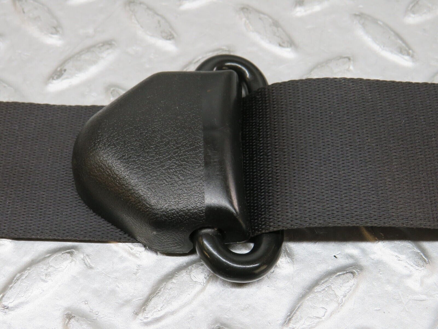 35875 Mercedes-Benz W108 Front Right Seat Belt & Buckle 116639489 123306589