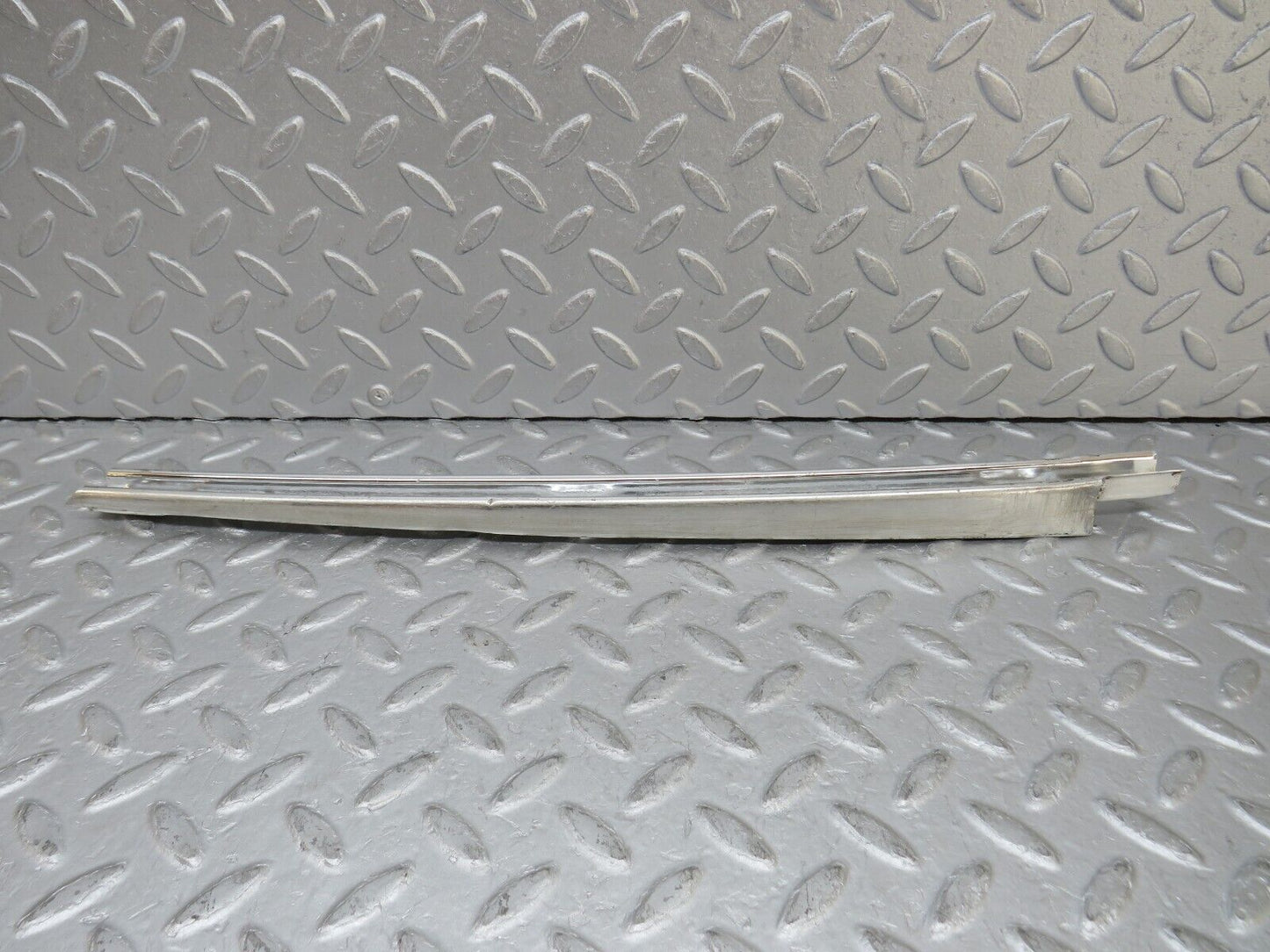 35869 Mercedes-Benz W108 Front Right Door Window Chrome Channel
